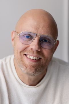 Aki Linnanahde - Podimo - 2 kuvaaja Jere Viinikainen