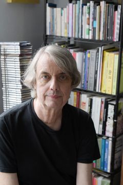 Steven Kurtz, Critical Art Ensemble on biotaiteen pioneeri ja emeritus professori.