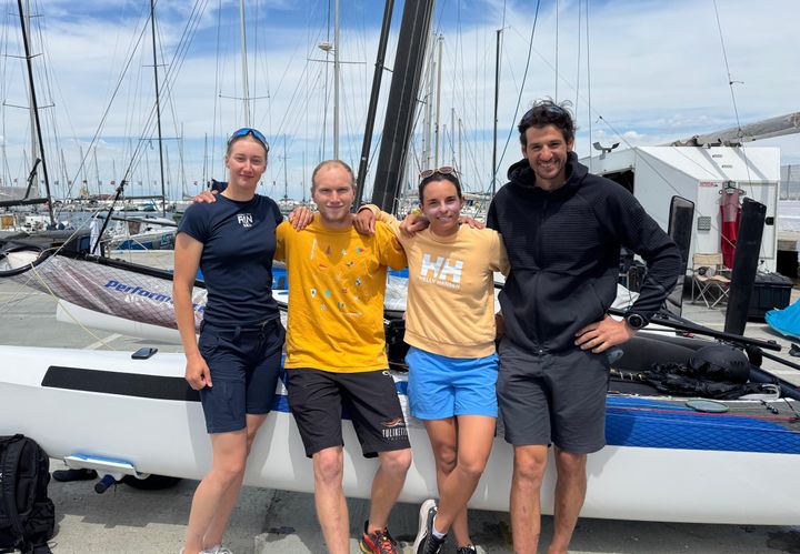 Suomen ja Turkin Nacra 17 -venekunnat valmistautuvat Kreikassa EM-kisoihin