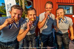 Kuvassa ESF:n kultajoukkue, Lucas Karlemo, Sam Stenman, Victor Mesterton ja Emilia Winqvist