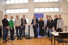 Vesilläliikkujien järjestöt kokoontuivat Helsingin Olympiastadionille keskustelemaan pelastusliivipakosta ja veneilyn promillerajan laskusta.