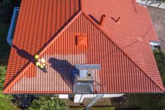 Tiilikaton maalaus