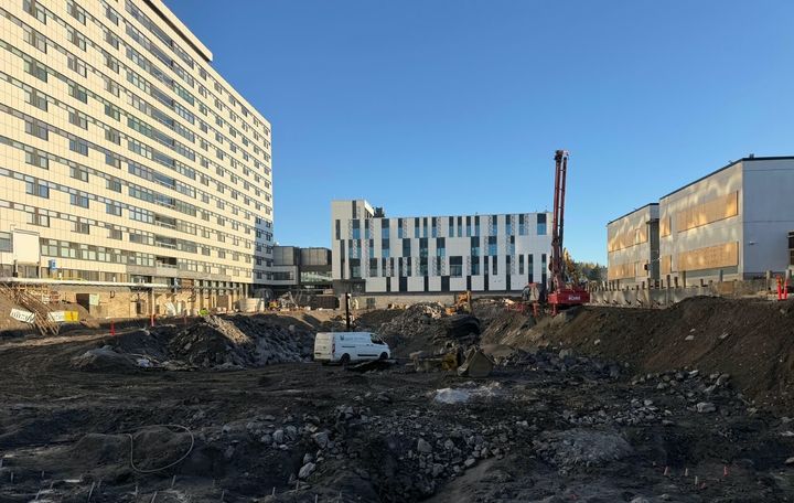 Louhintahiekka vastaa Taysin uuden rakennuskokonaisuuden maanrakennustöistä.