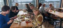 Elsa Resort välipalalla tehtävien lomassa