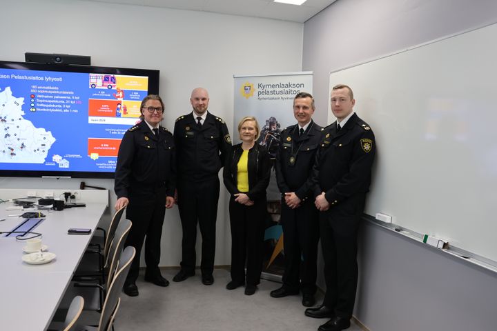 Sisäministeri Mari Rantanen vieraili Kymenlaakson pelastuslaitoksella.
