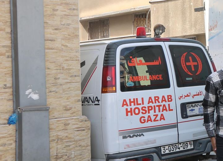Al Ahli Arab -sairaalan ambulanssi Gazassa.
