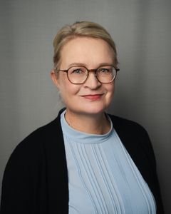 Anni Ronkaisen henkilökuva.