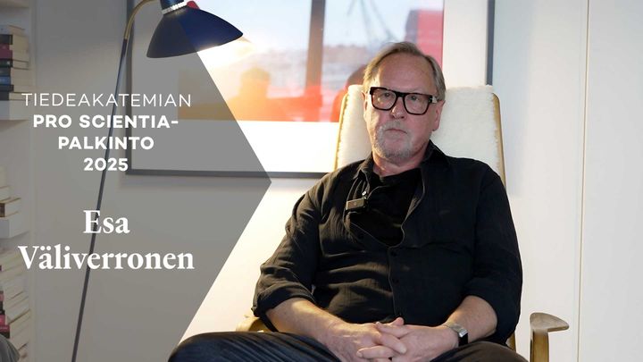 Esa Väliverronen, Pro Scientia -palkinnonsaaja.