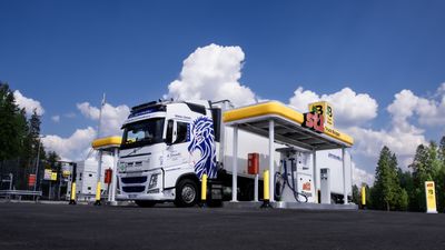 St1 opened new biogas refueling points for heavy transport in Iisalmi and Liminka, Finland