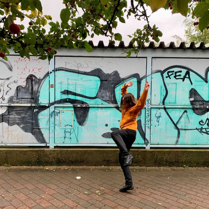 Tanssija%20graffitin%20edess%E4