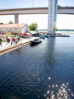 Puumalansalmella sanat ja sävelet käyvät vuoropuhelua itäisen Suomen tulevaisuudesta.