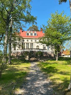 Kivisaaren huvilarakennus Merilinna