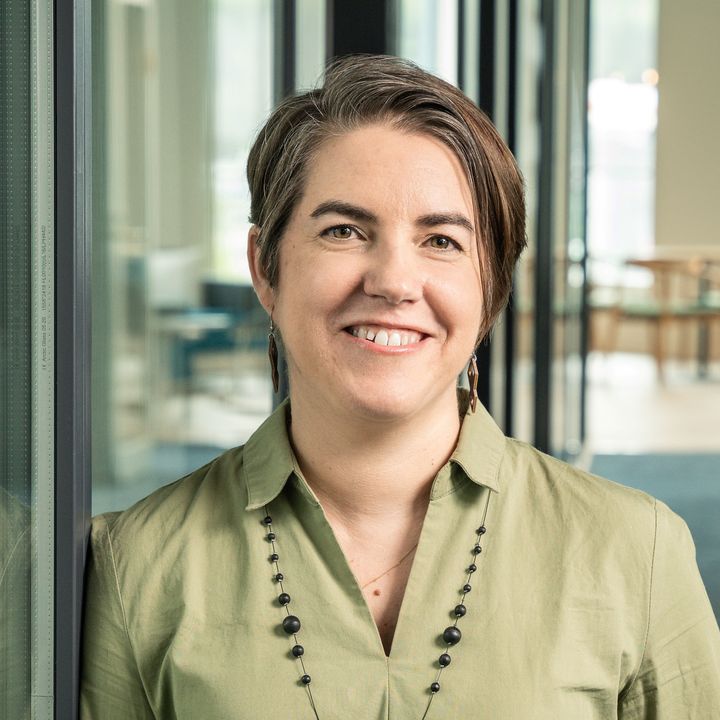 Istekin kehityspäällikkö Satu Matikainen vastaa Istekin AI Lab-toiminnasta, jonka osana Istekin ja Inviniten tekoälykartoitus toteutetaan.