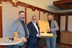 Vuoden 2025 Puuteollisuusyrityksen palkitseminen