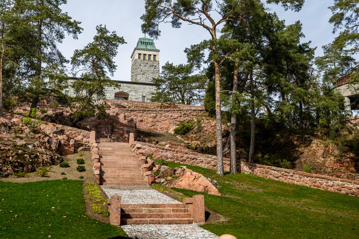 Kultarannan Graniittilinna.