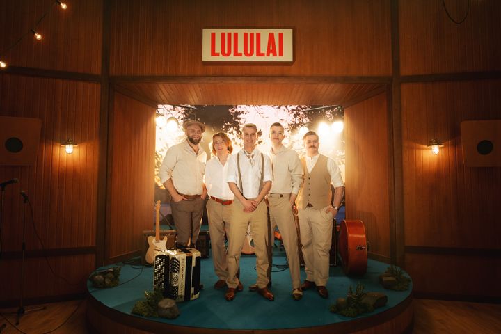 Komiat_music_video_still_Credit_Nelli_kentta