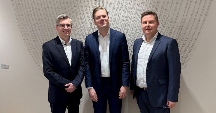 From left: Sami Kurunsaari (CEO, Netcontrol), Jussi Holopainen (Procuritas), Sami Raitakoski (ABB).