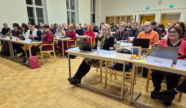 Aluevaltuusto koolla Hämeenlinnassa 16.12.2025.