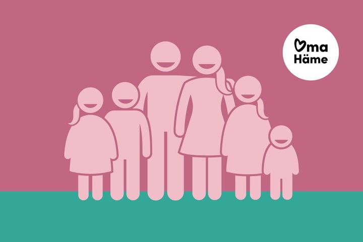 Piirroskuva iloisista perhehahmoista pinkkiä ja vihreää taustaa vasten, oikeassa yläkulmassa "Oma Häme" -logo.