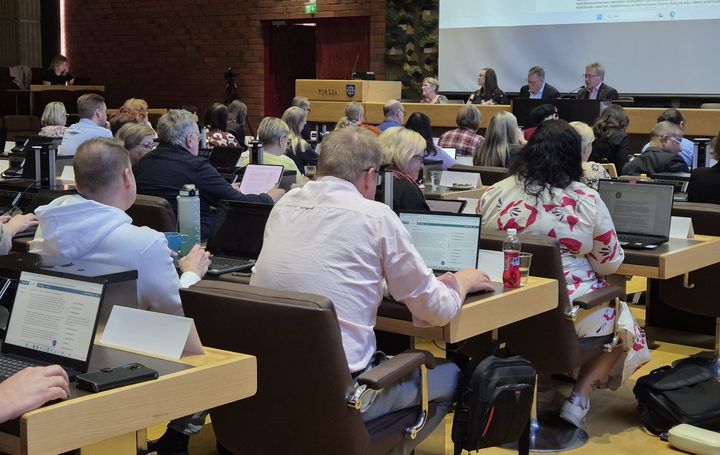 Aluevaltuuston kokous Forssan kaupungintalolla 21.4.2026