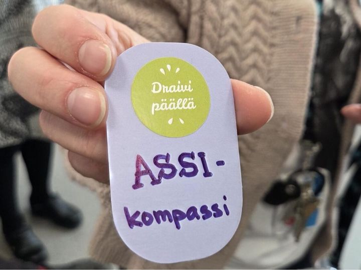 Ahveniston sairaalan lastenyksikön perehdytykseen tehty Assi-kompassi