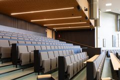 Tiloista löytyy nyt myös juhlasali, auditorio ja lämpiö.