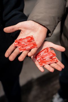 Suomalaiset erottuvat Pohjoismaissa suostumuksen kysymisessä. RFSU:n kyselyn mukaan peräti 73 % suomalaisista kertoo pyytävänsä kumppaniltaan suostumusta seksin aloittamiseen suoralla kysymyksellä.