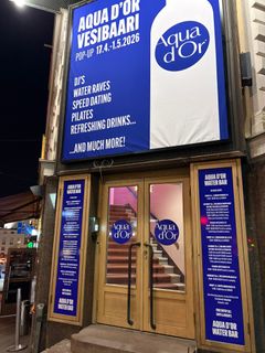 Aqua d'Or -vesibaari illalla.