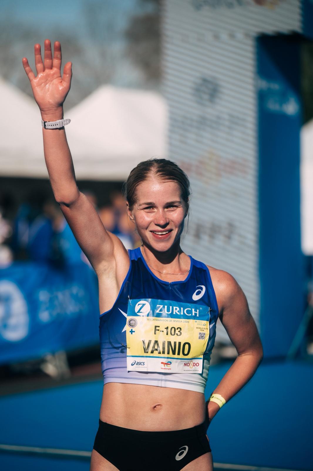 Alisa Vainio valmistautuu Berliinin maratoniin hiilikuitukengillä