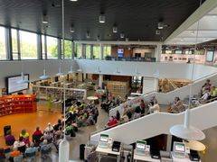 Ilamstosopimuslähettiläs Sari Rautio Ilmastoisovanhempien tilaisuudessa Hämeenlinnassa 9.9.2025