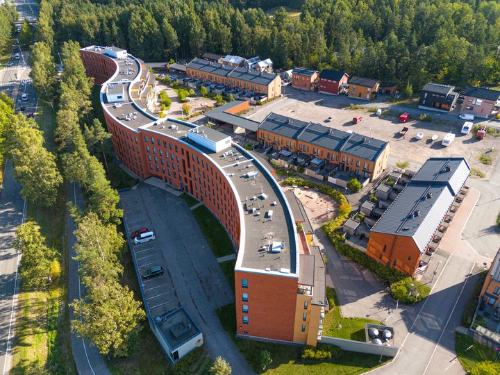 Haso Vienankatu 1 on esimerkki monimuotoisesta kohteesta, jossa on tarjolla niin kerrostalo- kuin rivitalokotejakin.