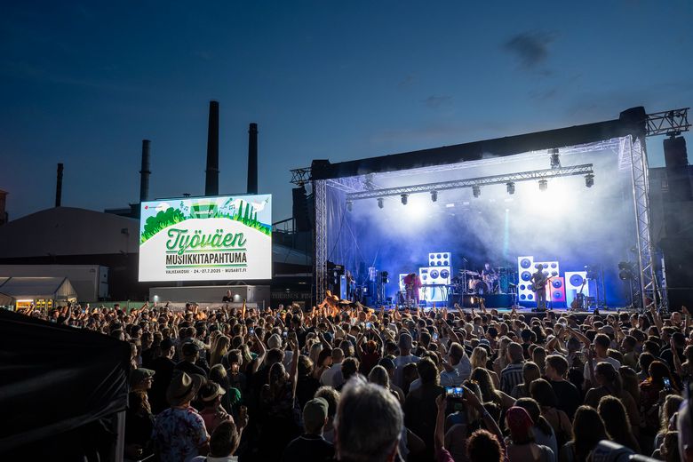 Festivaaliyleisöä Työväen Musiikkitapahtumassa. Kuvaaja Teemu Tuomioja.