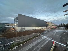 Åbo Flygdivision, tillbyggnad, flygplanshangar.