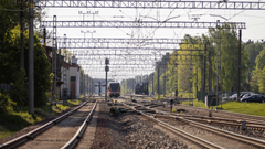 Rail Baltica on Viron yhteys Eurooppaan. Ratahankkeen toteuttaminen edellyttää erittäin tiivistä yhteistyötä kaikkien hankkeen osapuolten välillä. 3D-koneohjauksen ja pilvipalvelun avulla voidaan helposti varmentaa rakennetut vaiheet, mikä parantaa merkittävästi suunnittelun ja toteutuksen tarkkuutta.