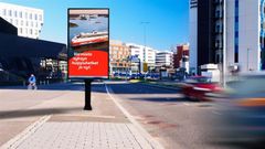 Luonnoskuva Espoon pystyformaatin digitaalisesta premium-mainospinnasta.