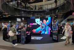 Axen promootio Kauppakeskus Kampissa