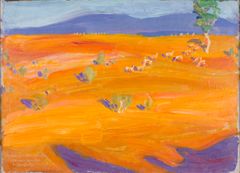 Öljymaalaus Ukamban aroalueesta ilta-auringossa, keltasävyinen maisema sinertävällä taustalla. Maisemassa kasvillisuutta ja eläimiä, horisontissa vuoria. Yksittäinen puu oikeassa yläreunassa.