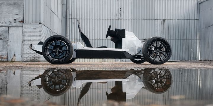 Donut Labin ja WATTin kehittämä modulaarinen ratkaisu sopii ketterän ja kevyen rakenteensa vuoksi monenlaisiin ajoneuvoihin.