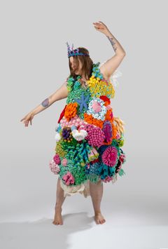 Maima Tani on monipuolinen ja visionäärinen taiteilija.