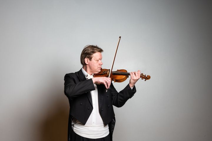 Tero Latvala, konserttimestari ja viulu