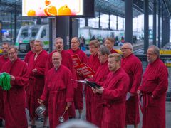 Pihasauna flash mob Helsingissä 14.12.2024.