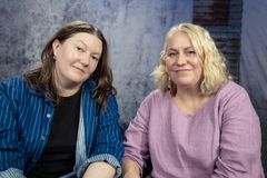 Tampereen Tyttöjen Talo on tarjonnut vuodesta 2004 turvallisen ja lämpimän kohtaamispaikan 12–29-vuotiaille tytöille ja naisille sukupuolen moninaisuus huomioiden. Kuvassa Tampereen Tyttöjen Talon ohjaaja Oili Ollila (vasemmalla) ja seksuaaliväkivaltatyöntekijä Sini-Satu Kuninkala.