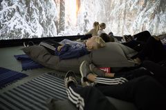 Oftast blir ett Konsttestarna-besök en gemensam stund för åttorna och för konstaktörerna för att mötas, där man delar en gemensam upplevelse och där alla får något av varandra.