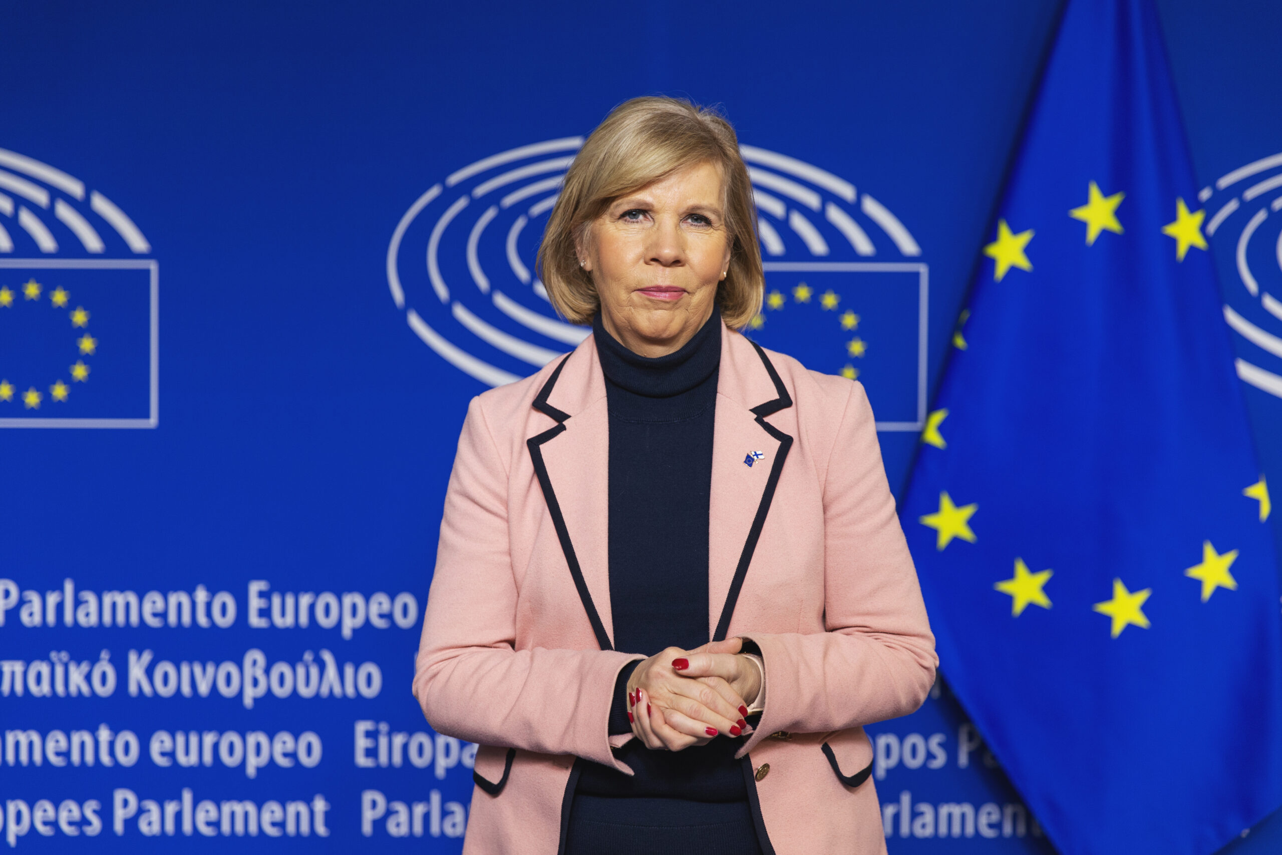Henriksson vaatii EU:lta yhtenäisyyttä Venäjän toimien edessä