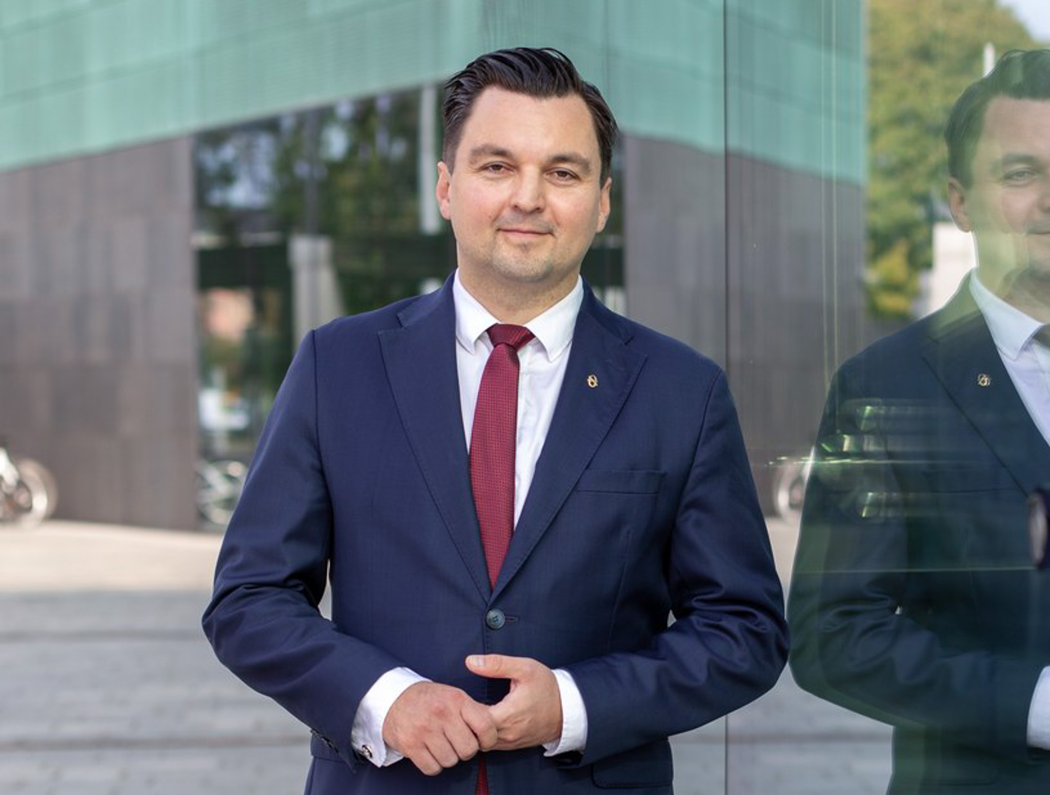 Hallitus esittää lisää aloituspaikkoja Vaasan korkeakouluihin