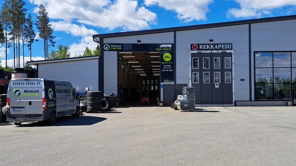 Rengas-Vekan raskasta liikennettä palveleva toimipiste Hämeenlinnassa.