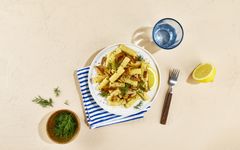 Pasta Hyvä Apaja Savukirjolohisuikaleista