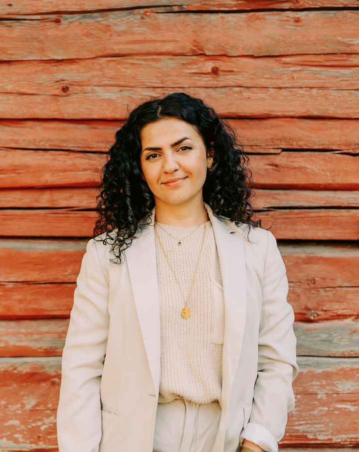 Vasemmistonaisten puhenainen 2026-2028 Gashaw Bibani.