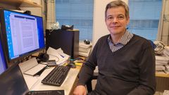 Henkilökuva työhuoneessa.