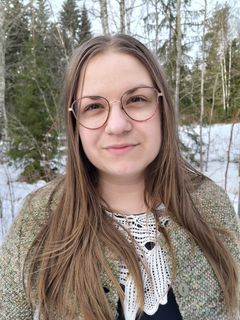 FM Miitta Järvisen väitöstutkimus kuuluu uskontotieteen alaan.